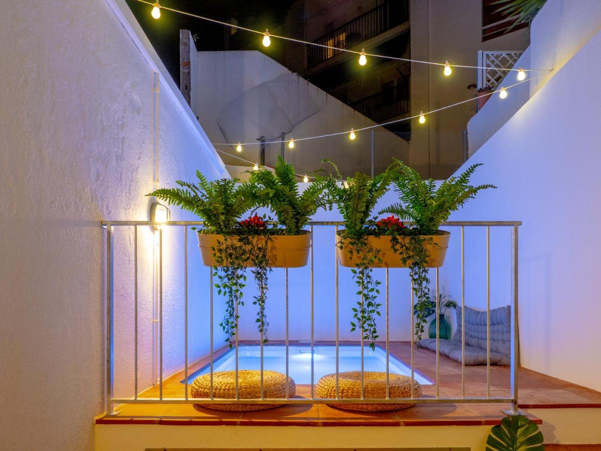 Bo&Co Apartments 시체스 외부 사진